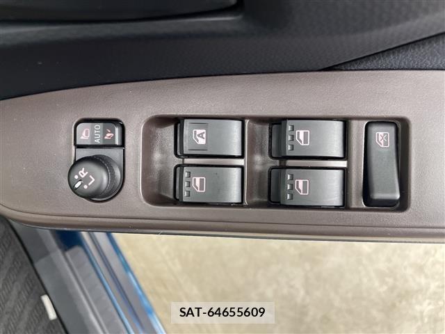 Toyota ROOMY 2018 8692459-3