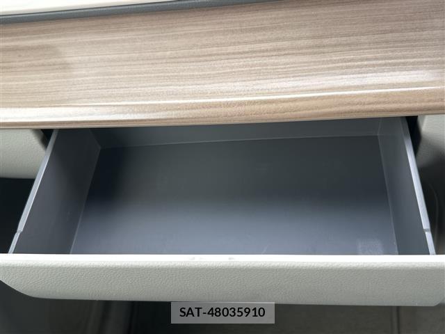 Suzuki LAPIN 2015 8933218-22