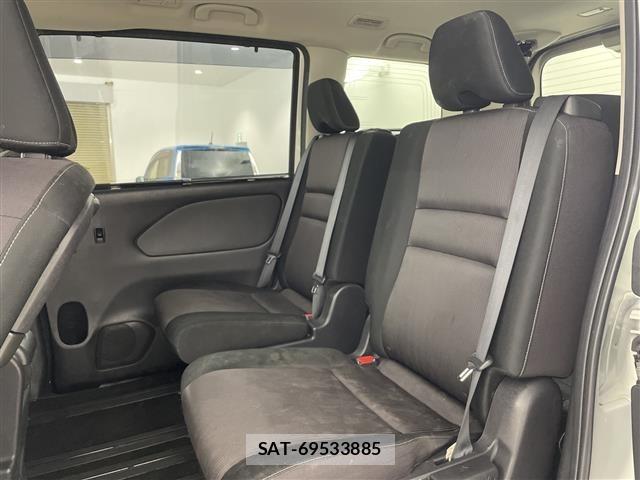Nissan SERENA 2019 8671898-9