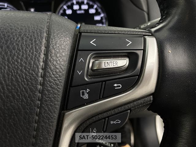 Toyota CROWN 2017 8937643-9