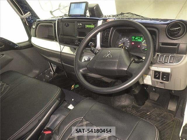 Mitsubishi CANTER 2019 8716759-3