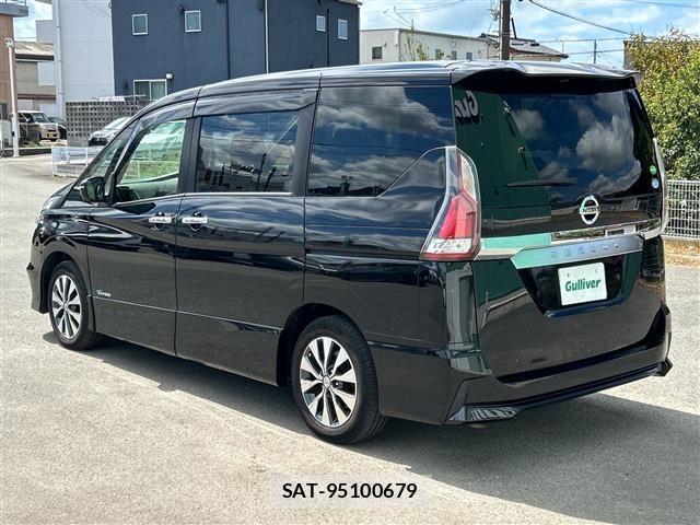Nissan SERENA 2017 8926952-13