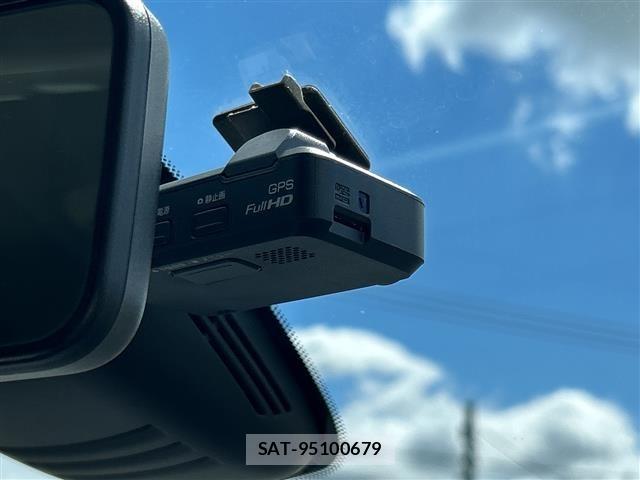 Nissan SERENA 2017 8926952-4
