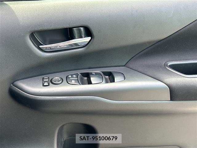 Nissan SERENA 2017 8926952-6