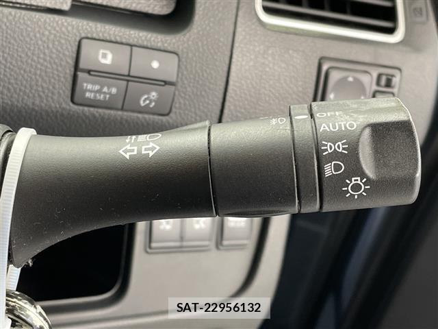 Nissan SERENA 2012 8926966-11