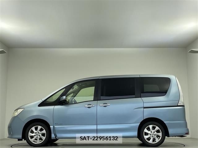 Nissan SERENA 2012 8926966-14