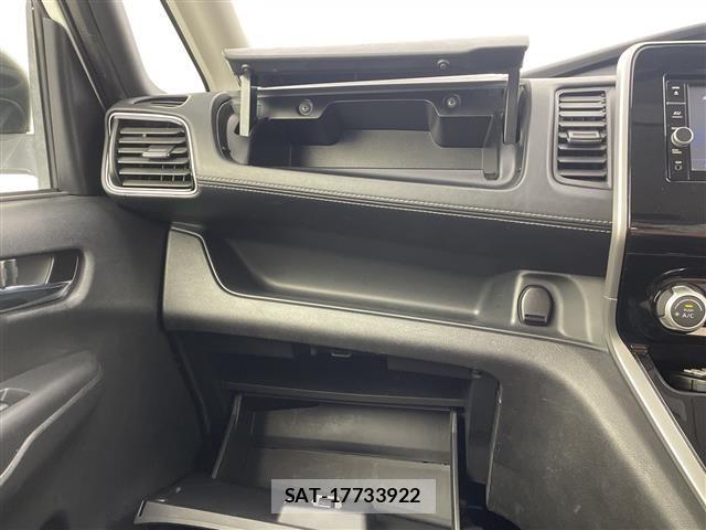 Nissan SERENA 2017 8926968-2