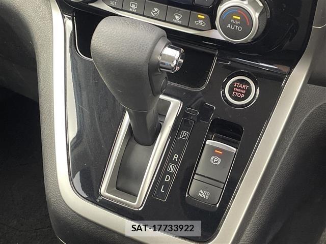 Nissan SERENA 2017 8926968-5