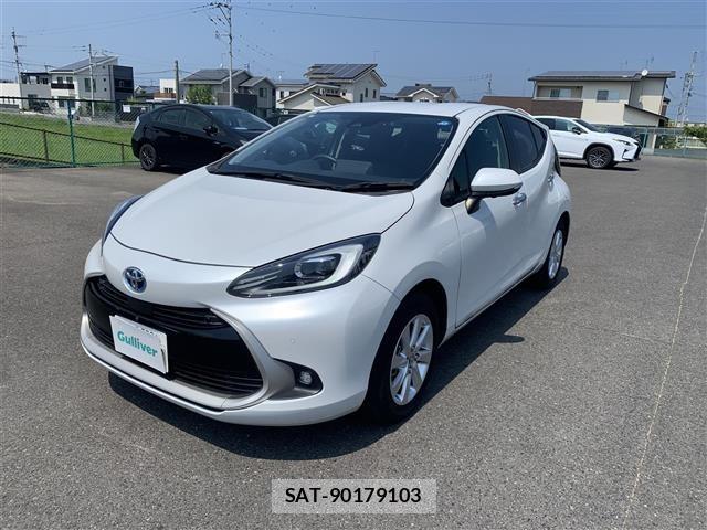 Toyota AQUA 2023 8948369-14