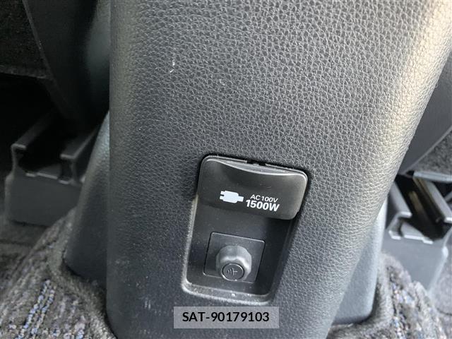Toyota AQUA 2023 8948369-8