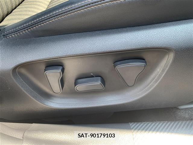 Toyota AQUA 2023 8948369-9