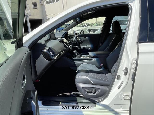 Toyota CROWN 2018 8937644-4