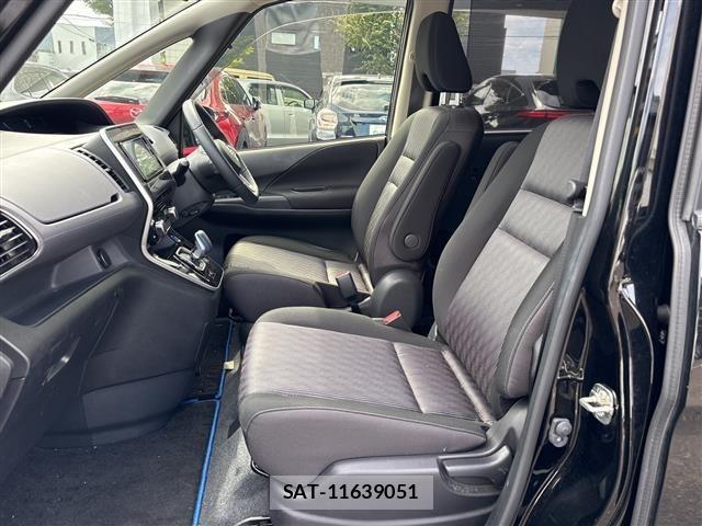 Nissan SERENA 2022 8926985-5