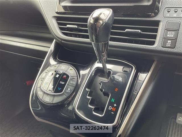 Toyota ESQUIRE 2016 8908816-11