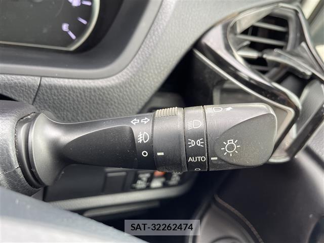 Toyota ESQUIRE 2016 8908816-5