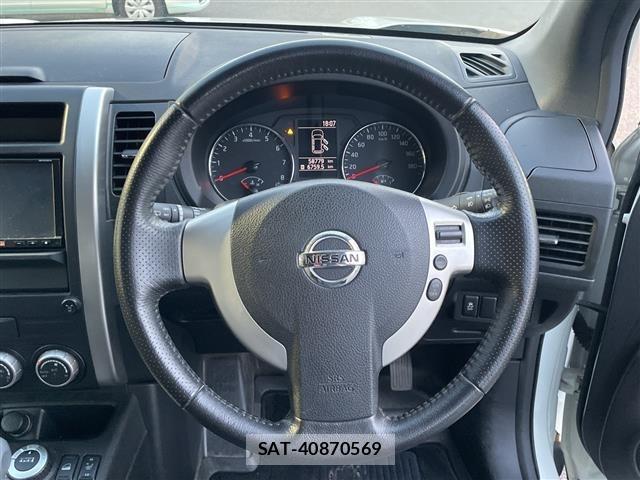 Nissan X-TRAIL 2013 8929490-14