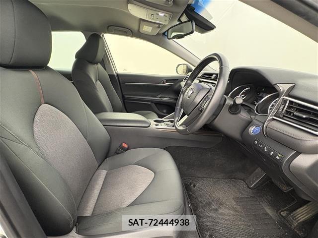 Toyota CAMRY 2017 8687630-10