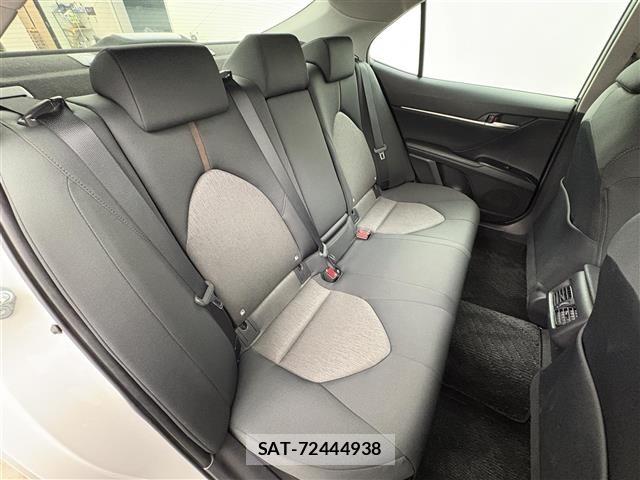 Toyota CAMRY 2017 8687630-11