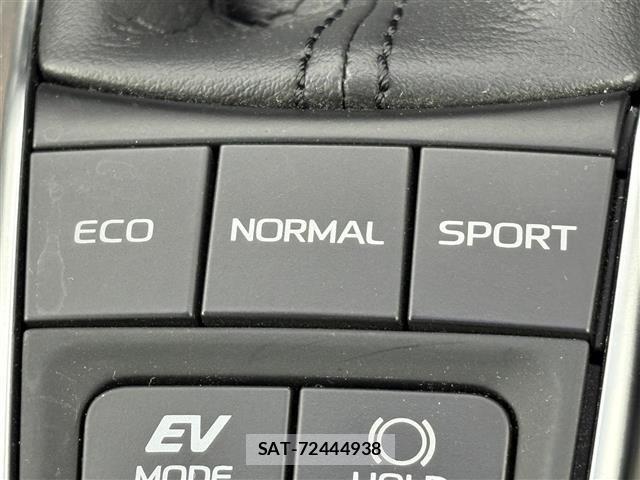 Toyota CAMRY 2017 8687630-7