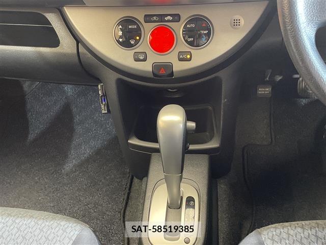 Nissan NOTE 2012 8912631-17