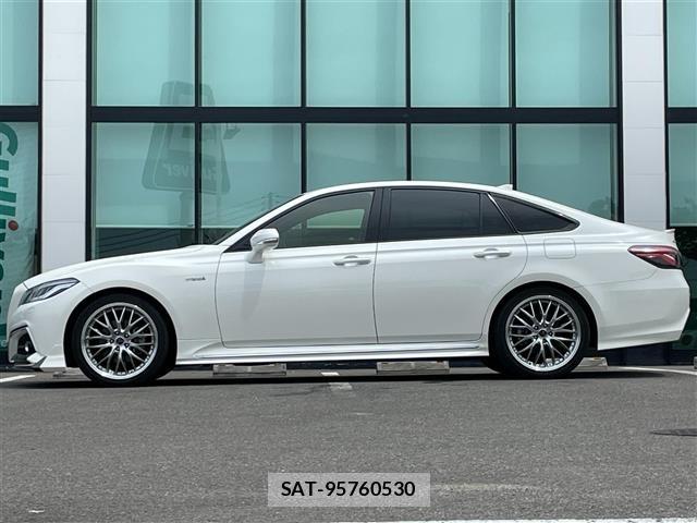 Toyota CROWN 2018 8680546-11