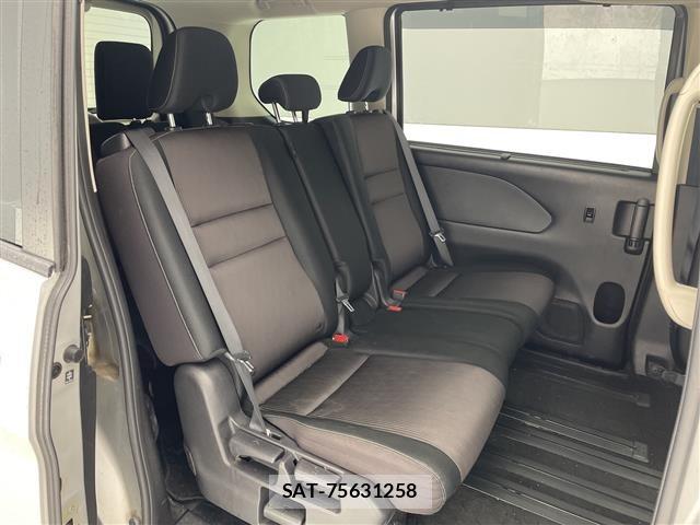 Nissan SERENA 2016 8927016-7