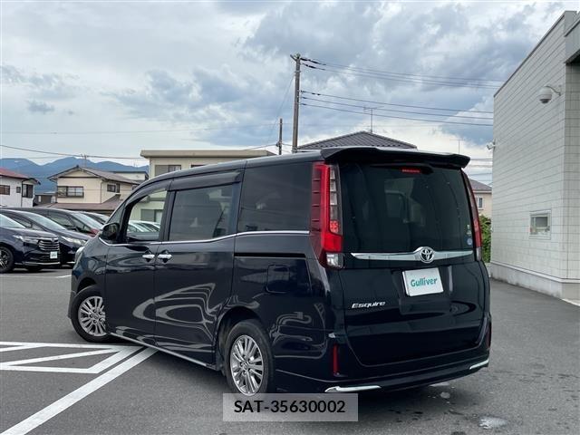 Toyota ESQUIRE 2015 8908817-13