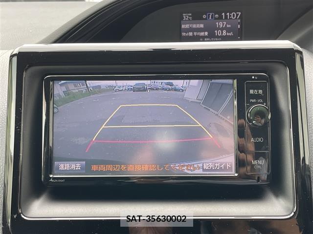 Toyota ESQUIRE 2015 8908817-18
