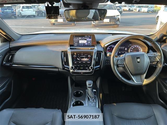 Toyota CROWN 2019 8680549-14