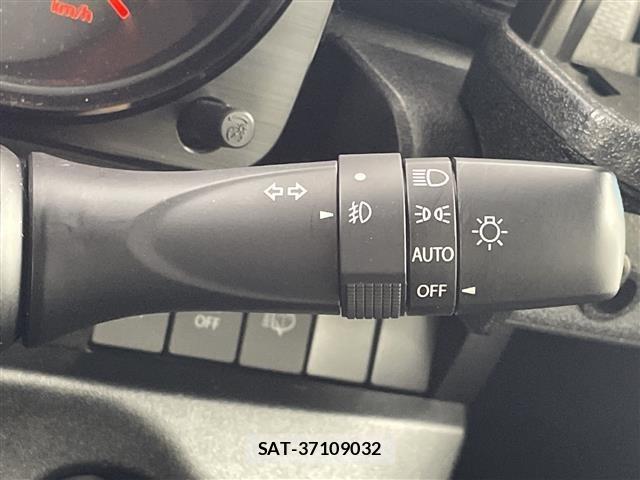 Suzuki JIMNY 2020 8932864-11