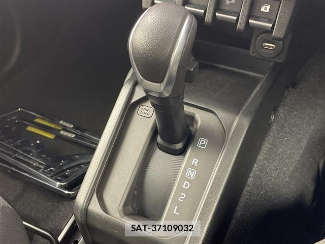 Suzuki JIMNY 2020 8932864-4