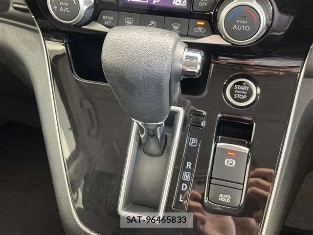 Nissan SERENA 2022 8671936-11
