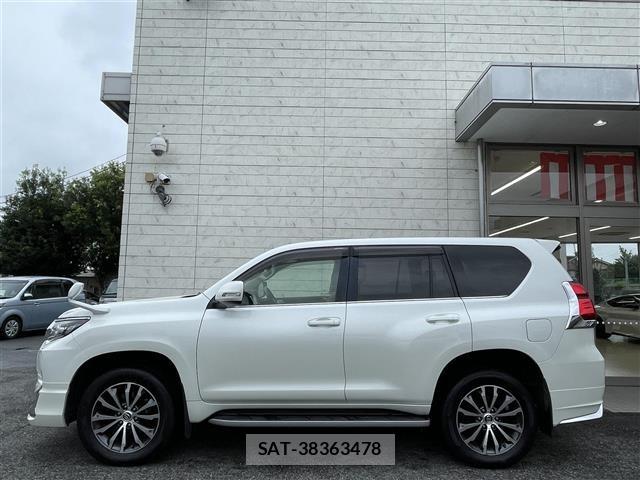 Toyota LAND CRUISER PRADO 2017 8907392-18