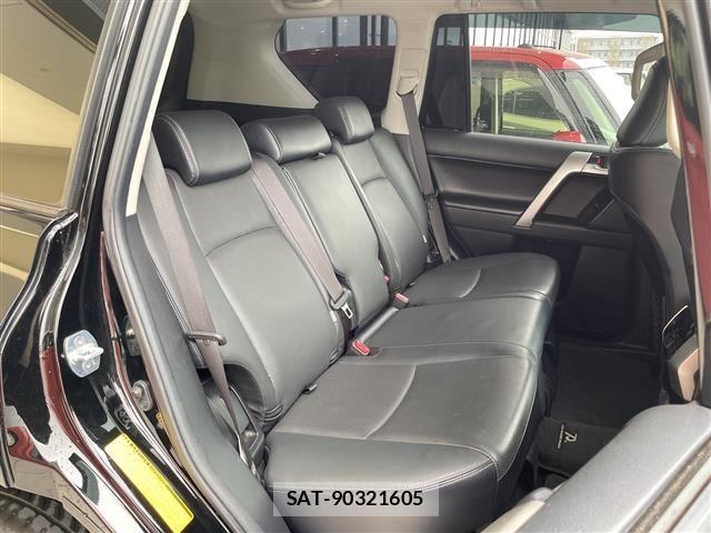 Toyota LAND CRUISER PRADO 2023 8907398-11