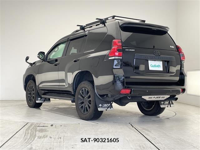 Toyota LAND CRUISER PRADO 2023 8907398-4