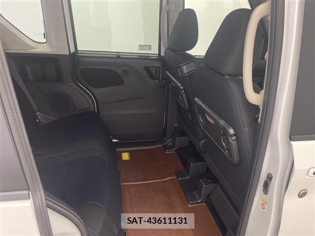 Nissan ROOX 2023 8687531-4