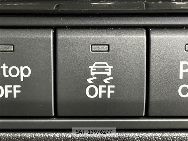 Mazda MAZDA3 2019 8909324-10