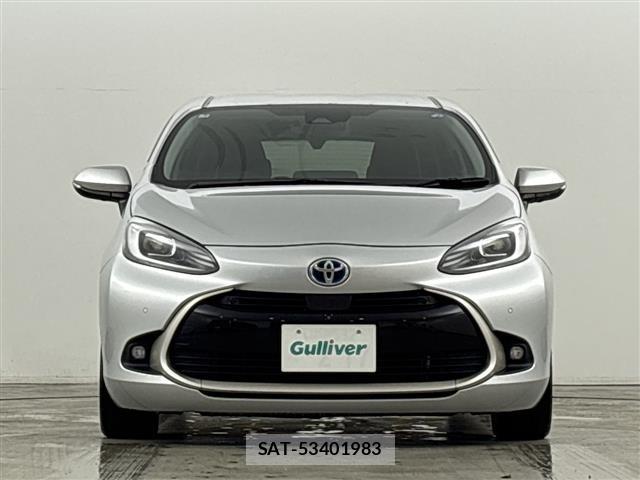 Toyota AQUA 2023 8948452-2