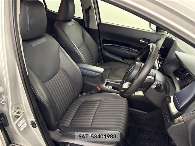 Toyota AQUA 2023 8948452-9