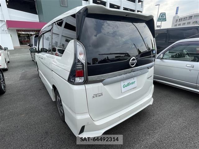 Nissan SERENA 2018 8927067-1