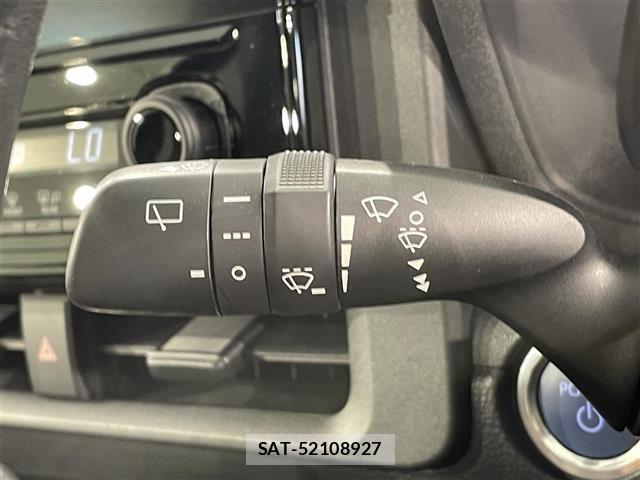 Toyota SIENTA 2023 8671642-4