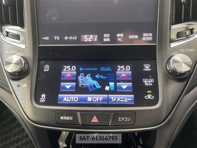 Toyota CROWN 2017 8937648-16
