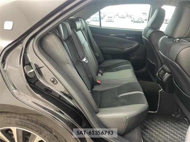 Toyota CROWN 2017 8937648-3