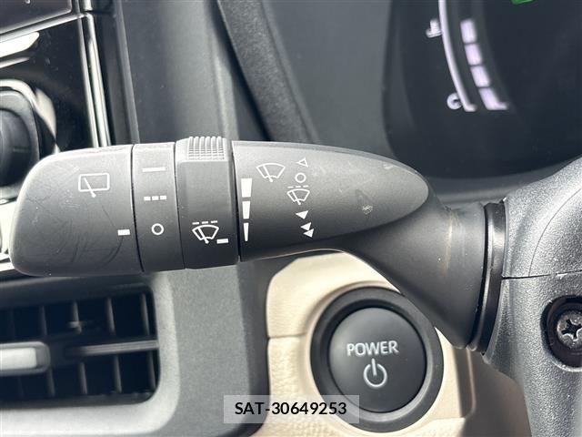 Toyota SIENTA 2024 8671643-12