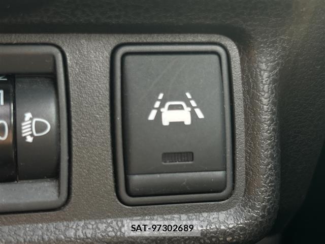 Nissan NOTE 2015 8912670-21