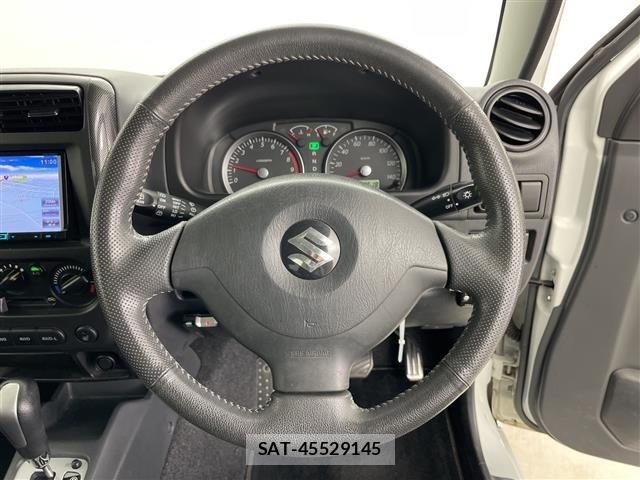 Suzuki JIMNY 2011 8748712-3