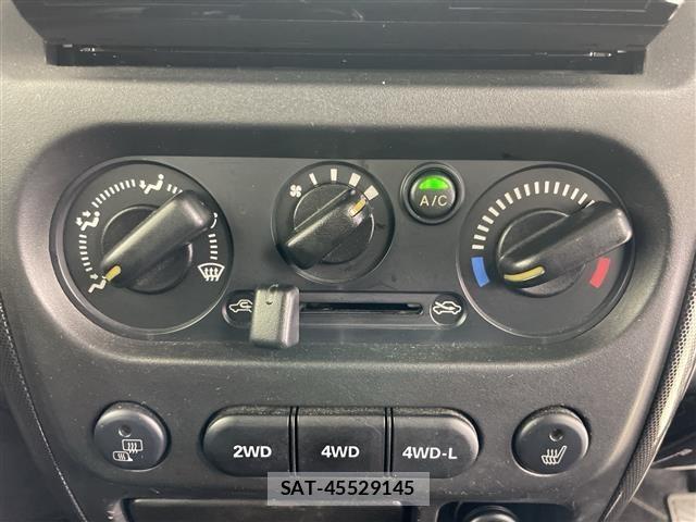 Suzuki JIMNY 2011 8748712-9