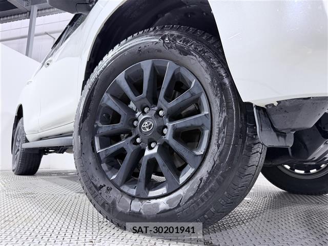 Toyota LAND CRUISER PRADO 2022 8907410-12