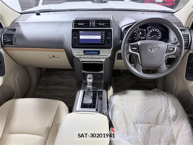 Toyota LAND CRUISER PRADO 2022 8907410-14