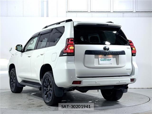 Toyota LAND CRUISER PRADO 2022 8907410-18